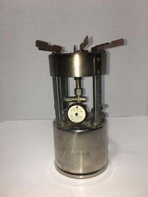1946 US Coleman #530 A46 GI Pocket Stove w/Case Funnel and Tool USA