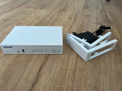 SOPHOS SD-RED 20 Rev1 Appliance VPN - inklusive Rack-Mount-Kit