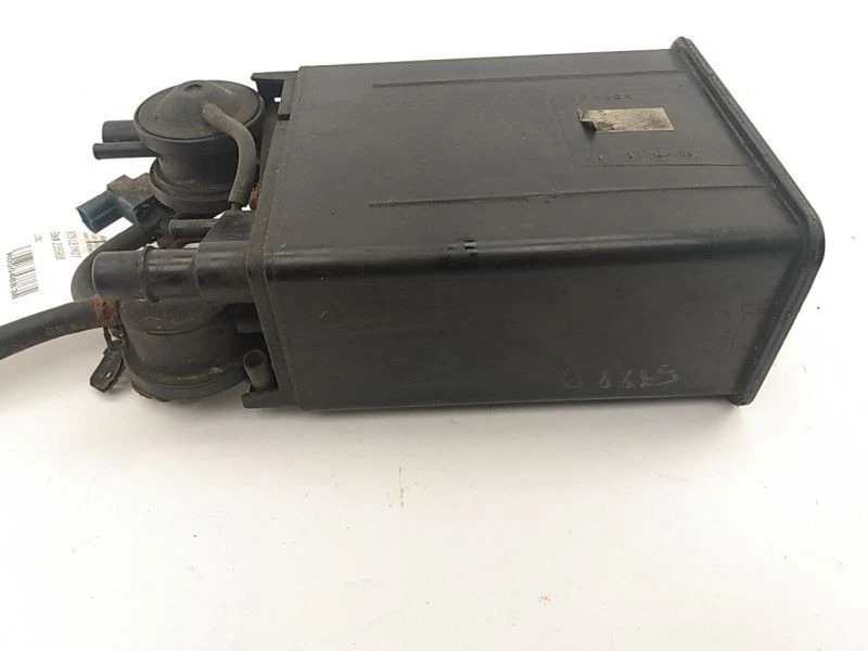 Bote de evaporación de vapor de combustible Lexus IS300 SEDÁN 2001 2002 2003 2004 2005 Foto 3 de 4