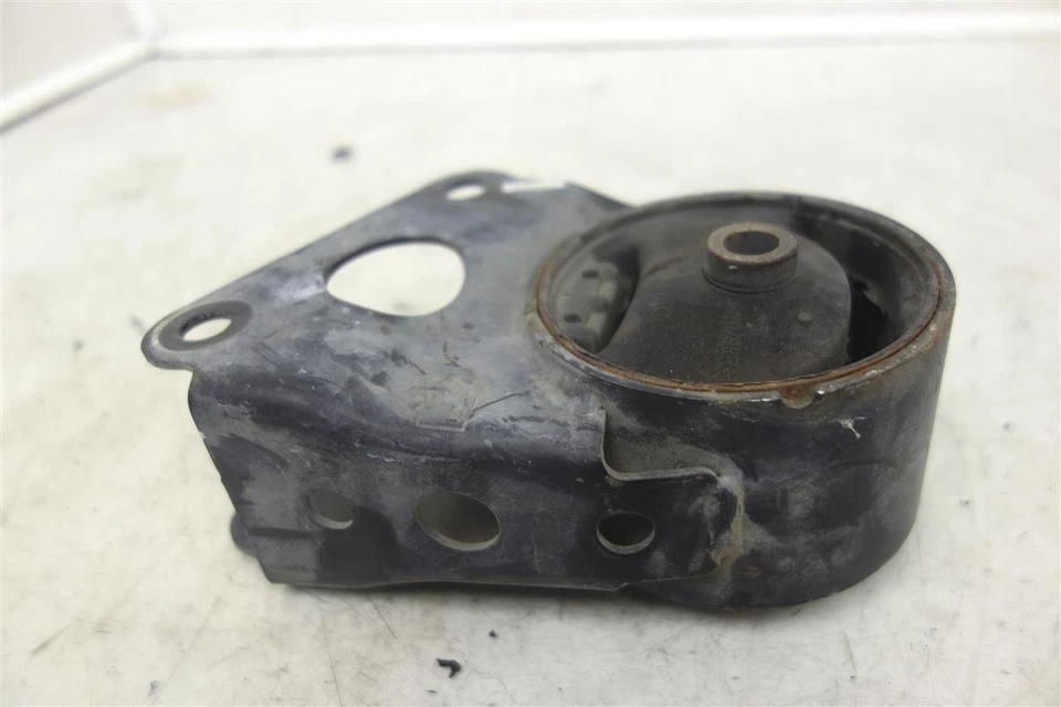 Suporte de motor traseiro Nissan Altima 2002-2006 11320-8J005 - Imagem 3 de 4