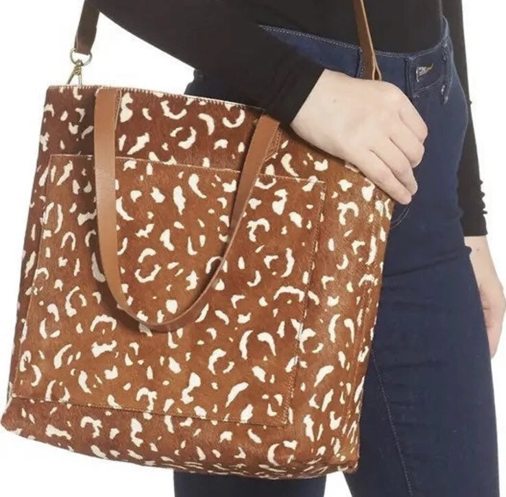 The canvas medium transport tote outlet