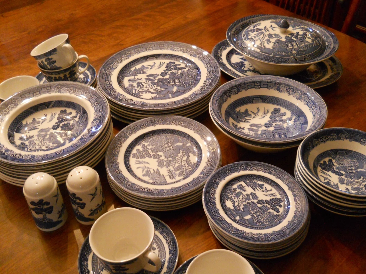 fast worldwide delivery 14 Johnson Bros Blue Willow 6