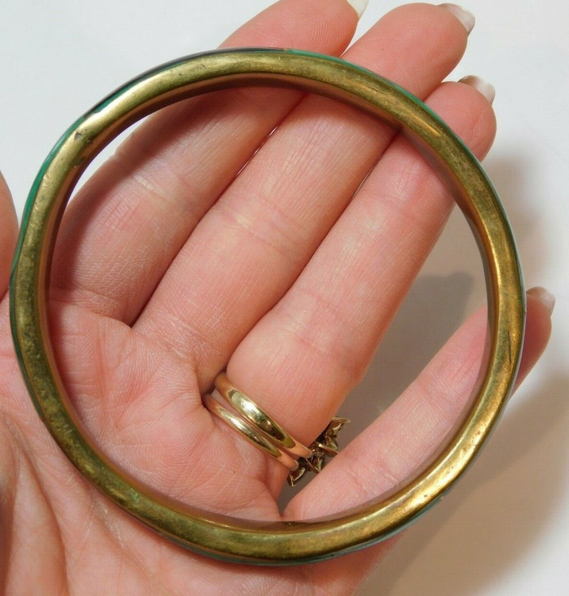 Vintage Banded Black Green Malachite Inlay Round Brass