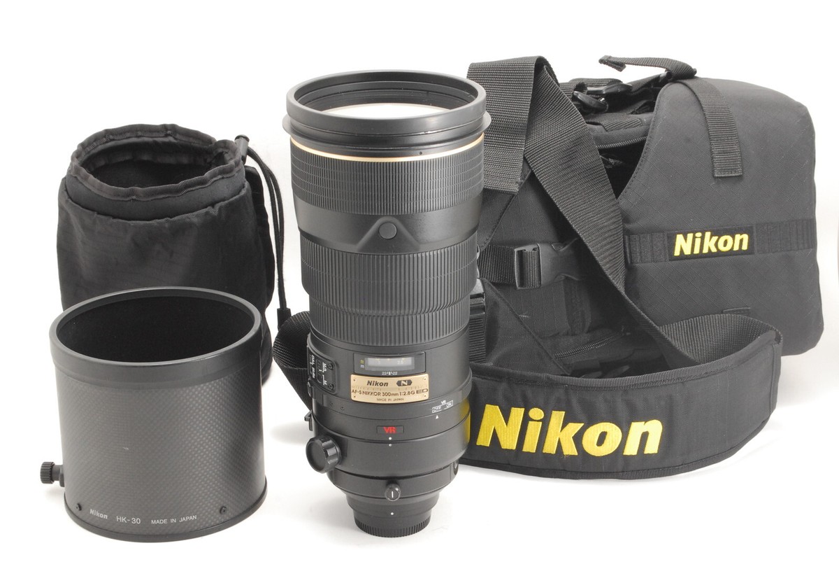 Nikon AF-S NIKKOR 300mm 1:2.8 G ED ケース付き Nikon Nikkor AF-S 300mm f/2.8G ED VR N Lens for F Mount