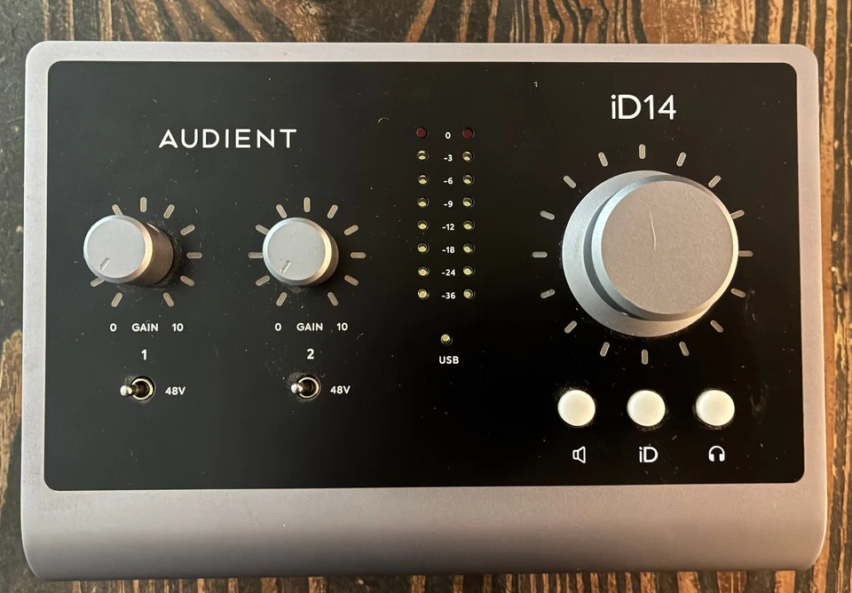 Audient iD14 MKII 10 x 6 USB-C Audio Interface - Image 2 of 4