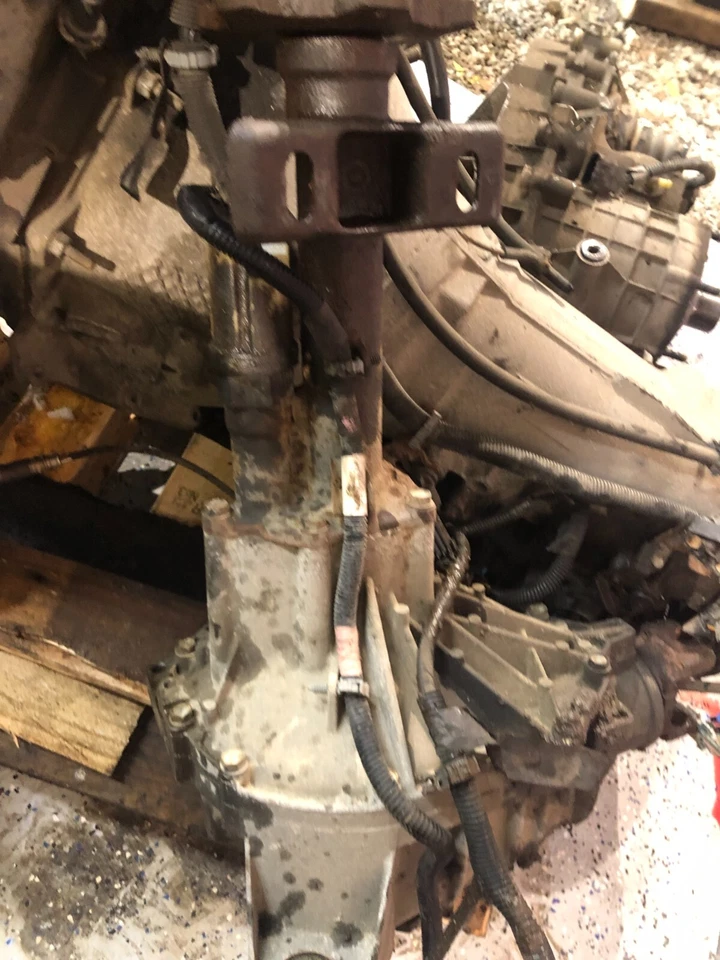 01-07 Chevrolet Silverdado 1500 HD 2500 HD 3.73 Front Carrier Assembly Oem - Image 3 of 4