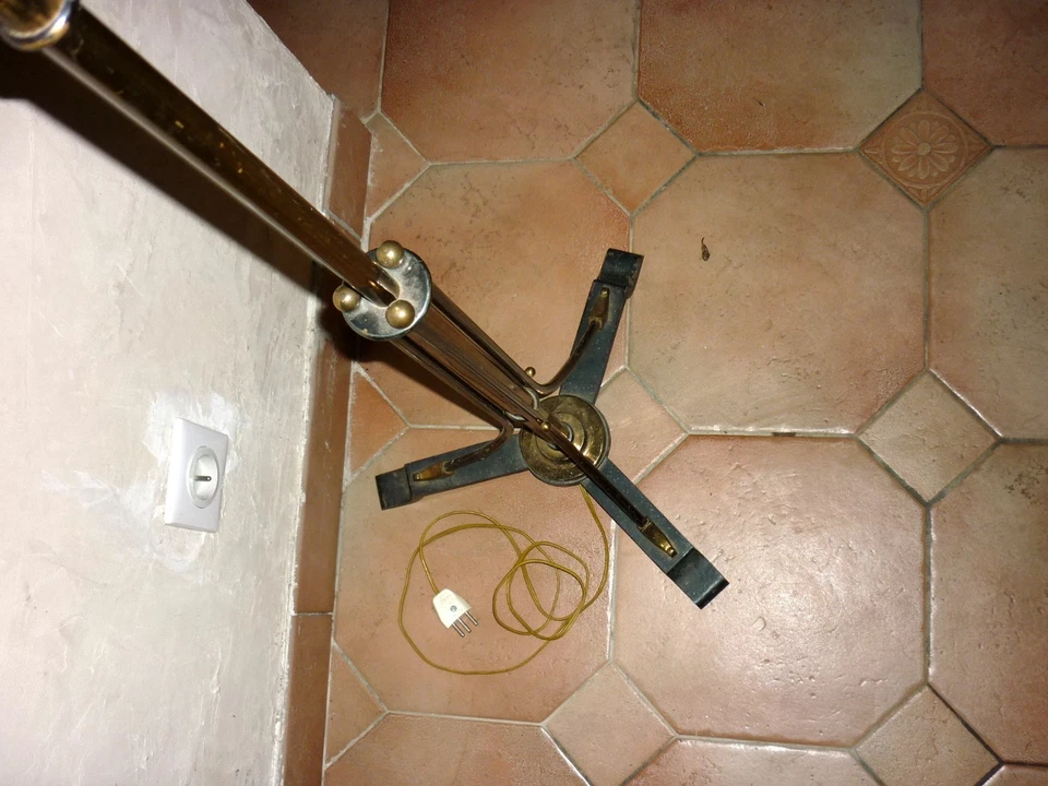 LAMPADAIRE LISEUSE vintage Mid century bronze laiton  ( LUNEL ARLUS  ...) - Photo 4/4