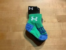 Boys NWT Under Armour Crew Socks 3prs SIZE 4K- 7K 1