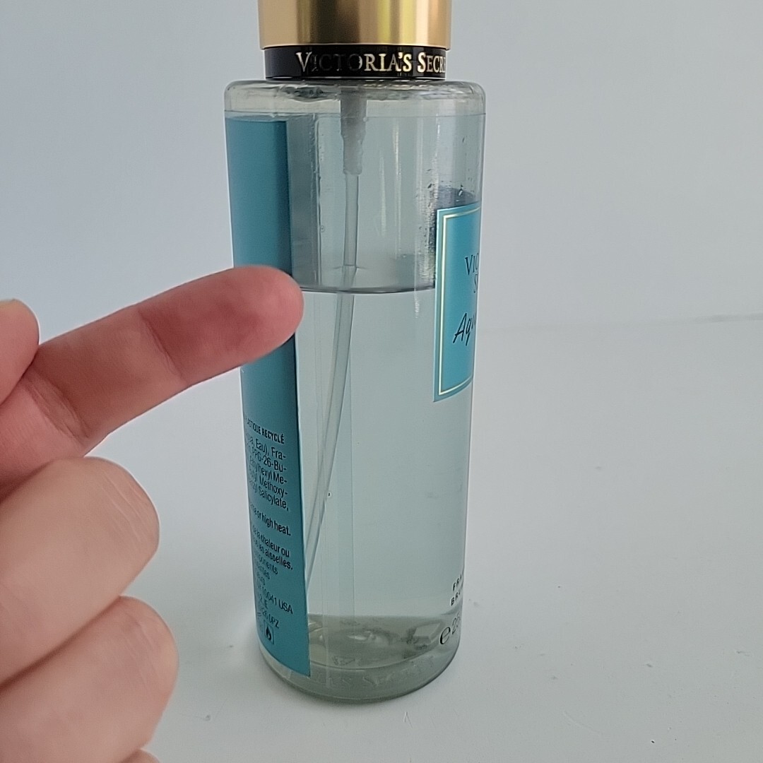 Victorics Secret Aqua Kiss Fragrance Mist 8.4 oz READ 2/3 FULL | eBay