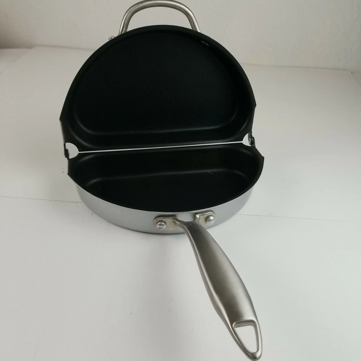 Omelet Pan - Nordic Ware