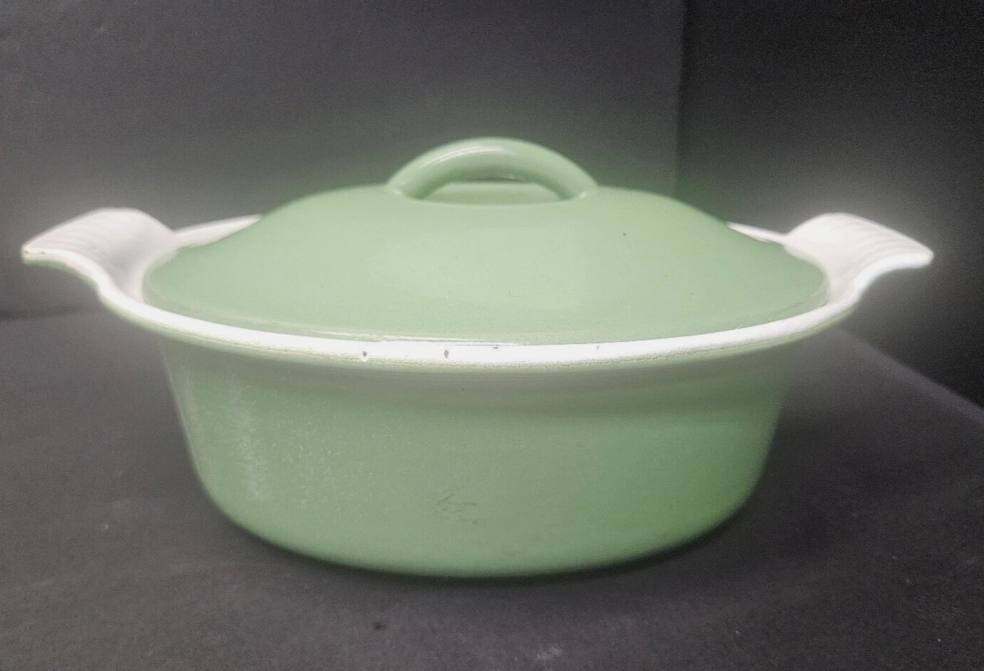 Descoware Cast Iron Enamel 1.75 QT Dutch Oven Avocado Green