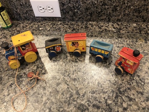 Vintage 1950s Fisher Price Wooden Choo Choo Pull Train Toy #215 - Picture 8 of 10