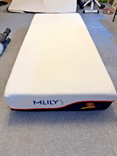 Hochwertige Boxspringmatratze 90x200 cm inklusive Topper