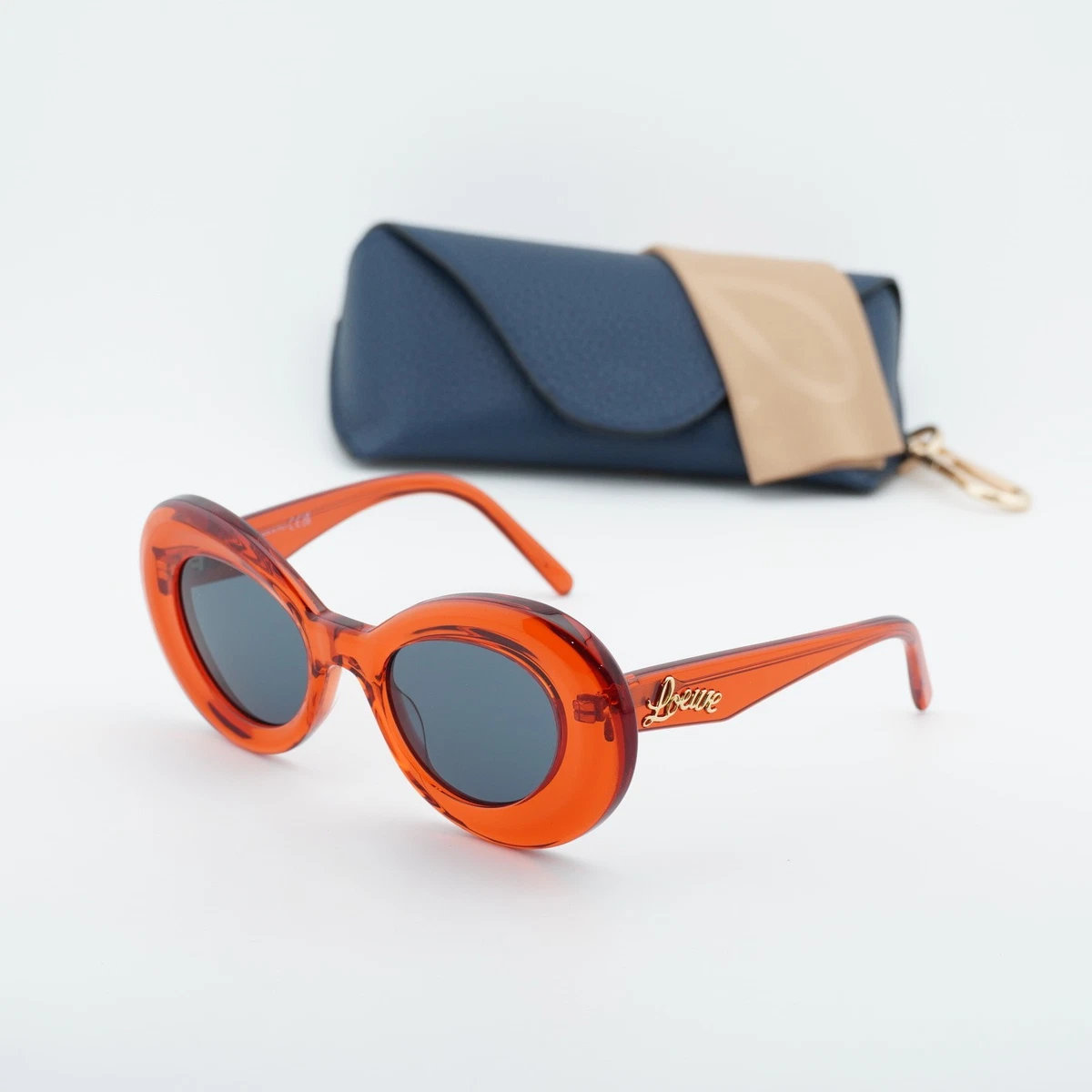 Loewe LW40112I 66V Butterfly Sunglasses – Shiny Transparent Red/Blue LOEWE PAVE SCREEN Starry Night ANAGRAM LW4114IS Red Crystal  main image 2