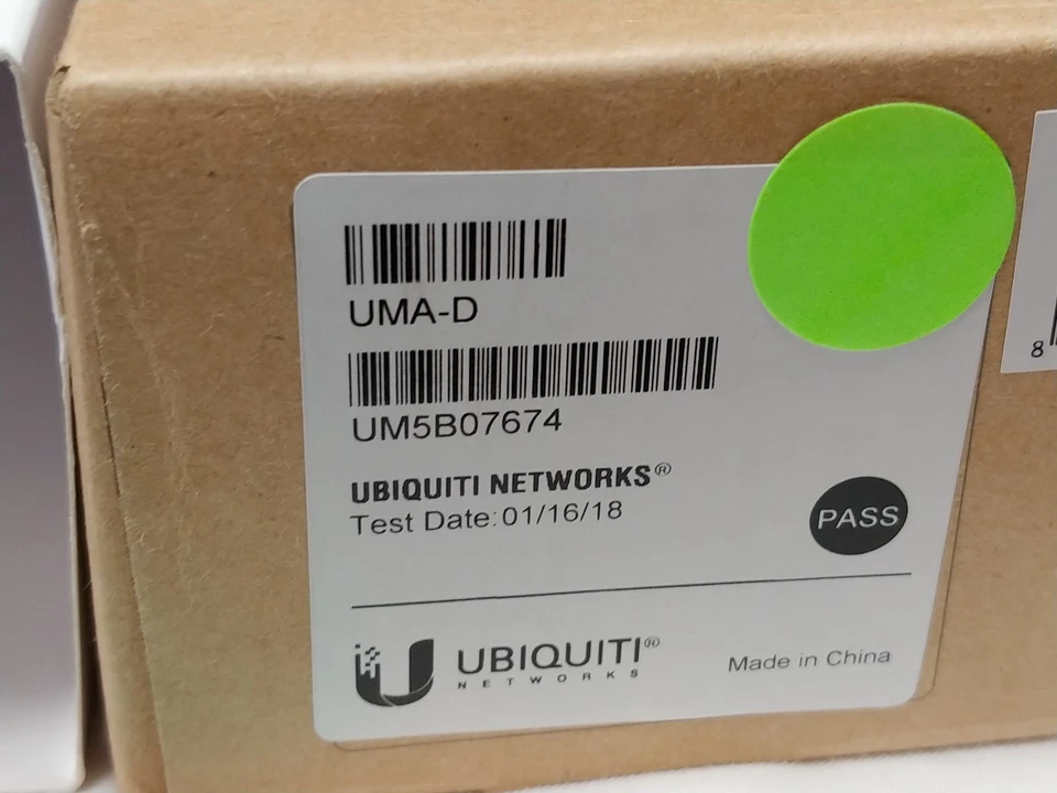Ubiquiti Networks UMA-D Wireless Antenna - Image 2 of 4