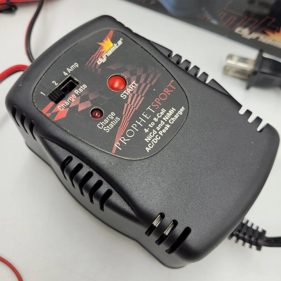 Dynamite Prophet Sport Compact AC/DC Charger Ni-Cd Ni-MH EUC Open Box - Image 2 of 4