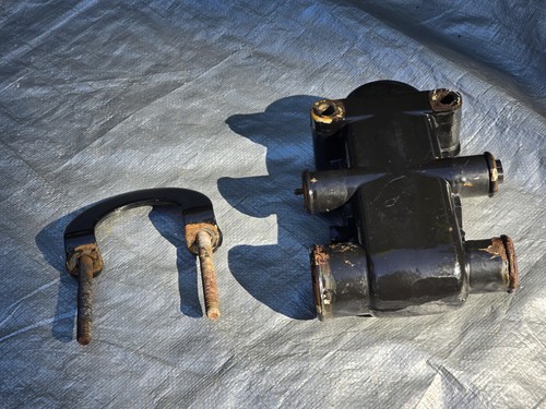 Mercruiser Thermostat Housing Alpha Bravo 860256-C Freshwater Used OEM