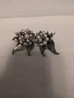 Vintage Miriam Haskell Style Pearl Cluster Gold Tone Leave Motif Earrings Pierce