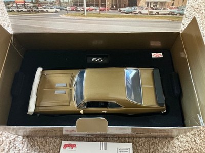 1 18 GMP Limited Edition 1970 Berger Chevrolet Super Nova in Gold