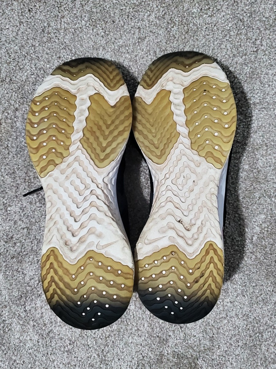 nike react run to a magical place