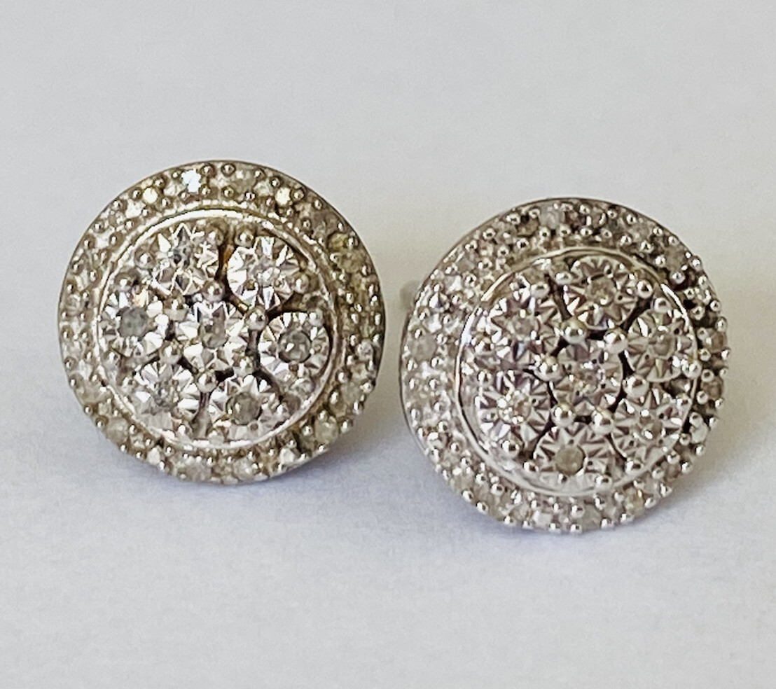 GORGEOUS SK9 1/10TCW DIAMOND HALO STERLING SILVER 925 ROUND STUD