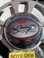 (1) New Boyd Coddington Center Cap OEM NOS 626285F-1