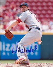 MIKE LEAKE  ST. LOUIS CARDINALS  ACTION SIGNED 8x10