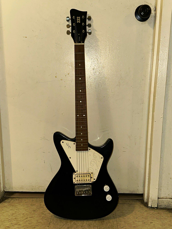 First Act ME198 Solid Body Black 6-String Electric Guitar, 22-Fret RH