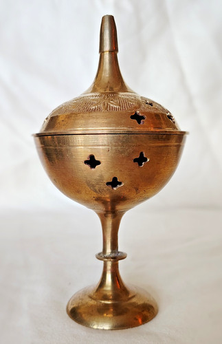 Vintage Indian Brass Incense Burner Dhoop Dani Pedestal with Lid