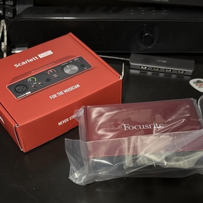 Focusrite USB Audio Interface Desktop Form Factor in Box with Original Packaging