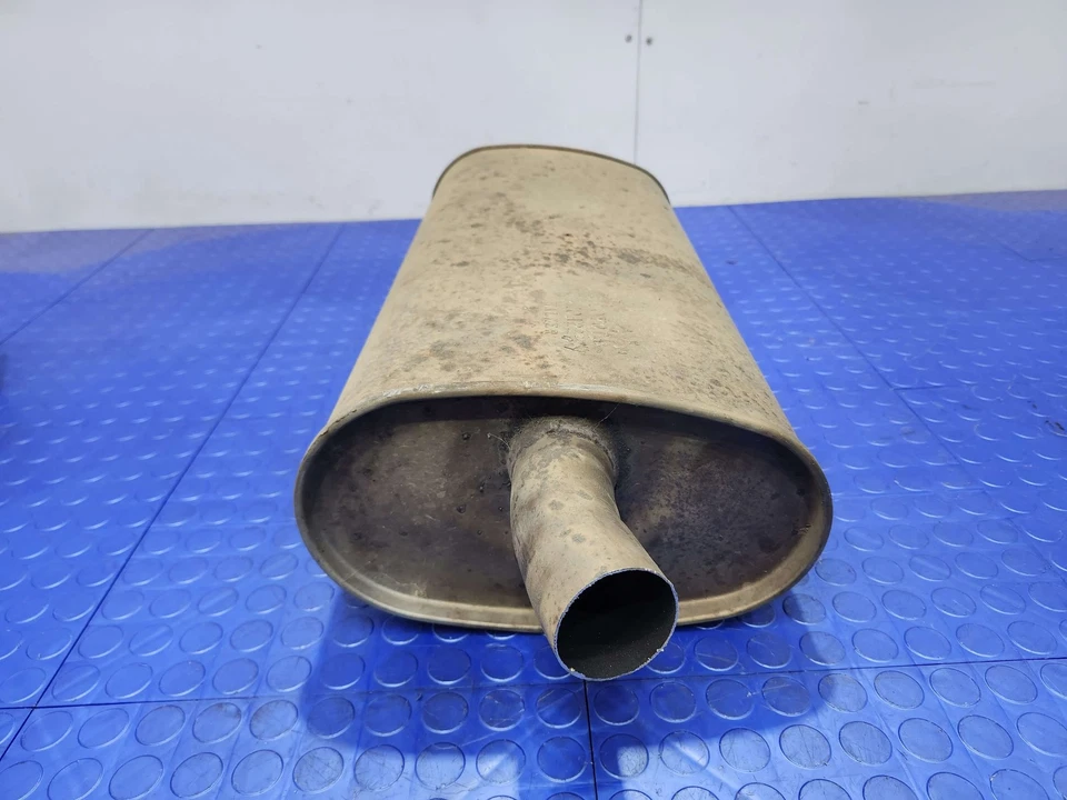 Silenciador de escape intermedio central original OEM 174200A270 2004-2006 Lexus RX330 Foto 2 de 4