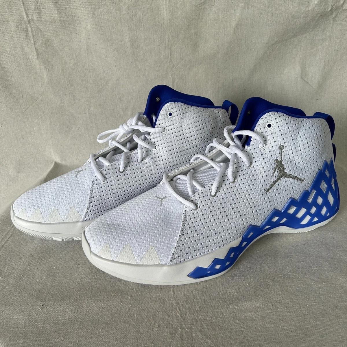 Jordan jumpman diamond mid blue sale