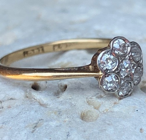 Art Deco Diamond Cluster Daisy Ring - Picture 2 of 9