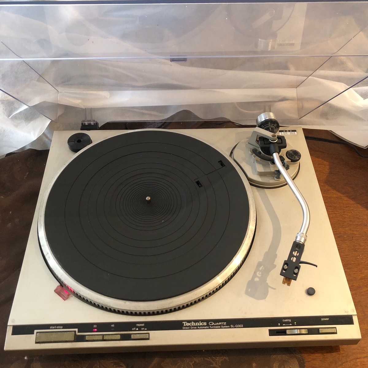 テクニクス 新同 長期保管品 QUARTZ SL-Q303 レコードプレイヤー テクニクス 新同 長期保管品 QUARTZ SL-Q303 レコードプレイヤー