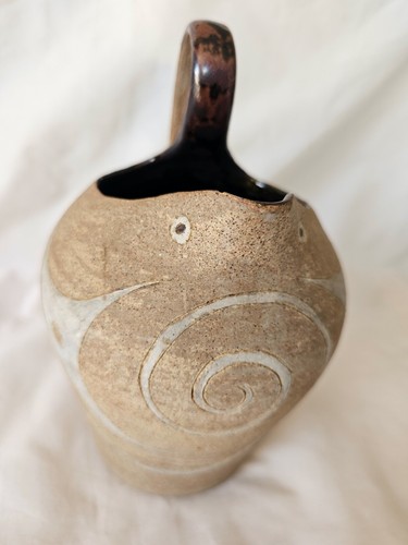 Charming funky Scandinavian studio pottery bird form jug - Picture 4 of 16