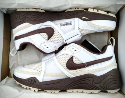 Nike Zoom Field Jaxx Travis Scott Light Chocolate –Size 13 Travis Scott x Nike Zoom Field Jaxx “Light Chocolate  main image 4