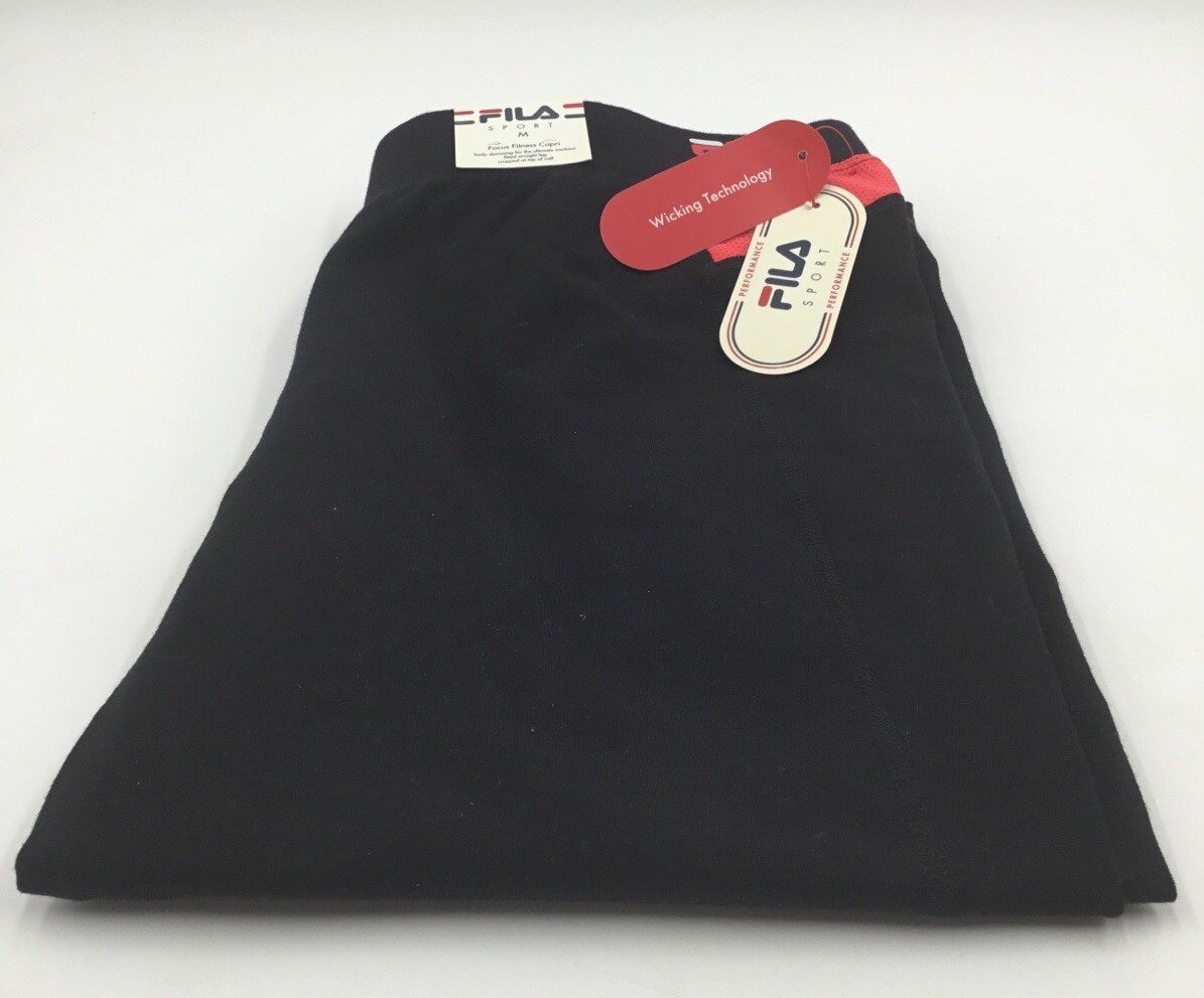 FILA Capris gamba dritta nuovo con etichette taglia media nero tagliato fitness