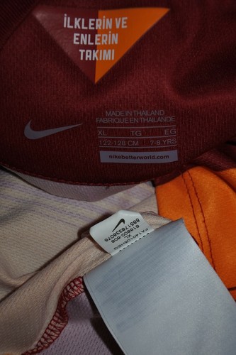4.5/5 Galatasaray boys 122-128cm 7-8 years original football shirt jersey trikot - Picture 6 of 9