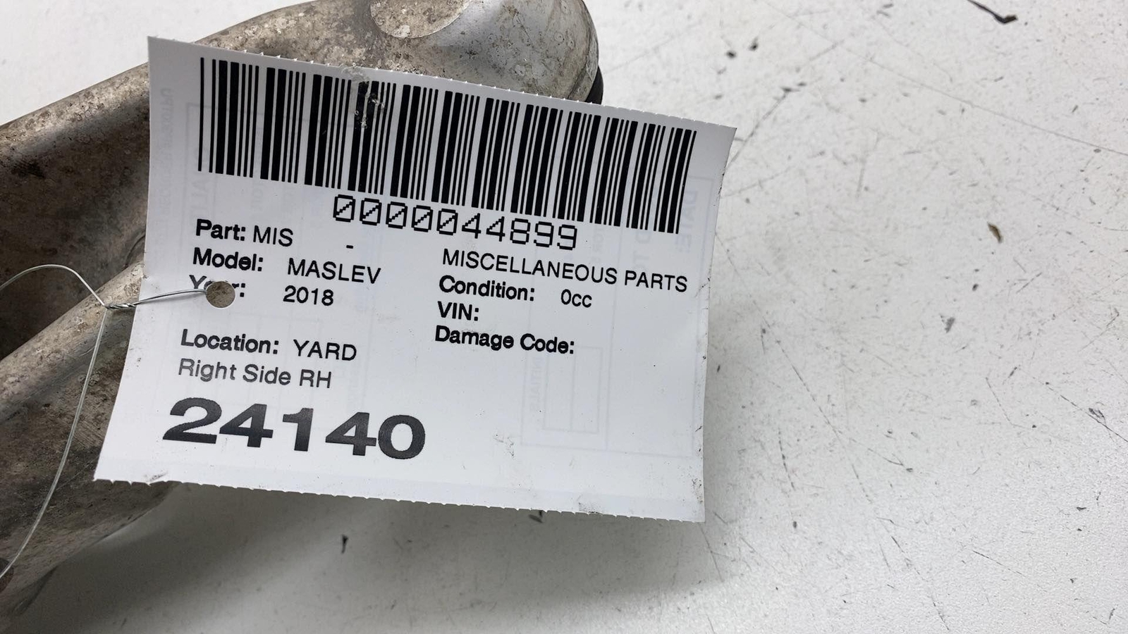 ⭕17-22 Maserati Levante Front Right Suspension Lower Control Arm AWD 06701024780