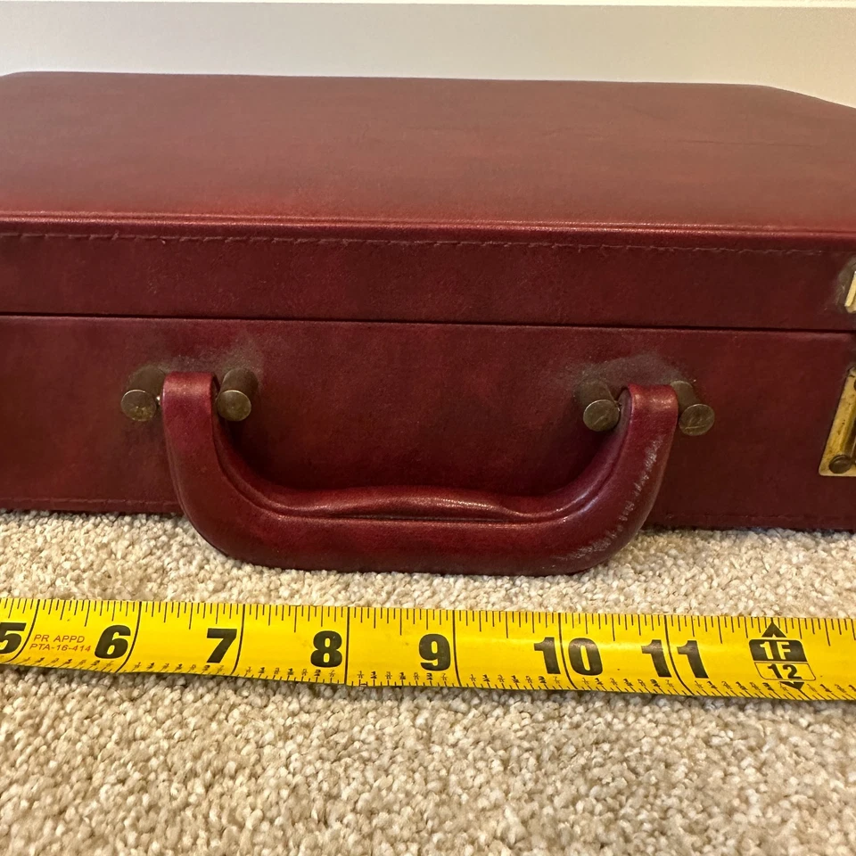 Maletín de cuero vintage sin marca, forrado en terciopelo, ¡MUY BONITO!, 17"x12"x3,5" Foto 4 de 4