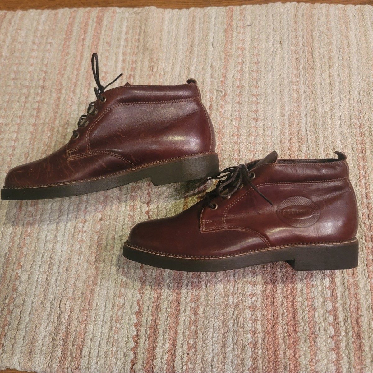 HS Trask Bison Leather, Vibram, Chukka Boots, Made in USA  display picture 2