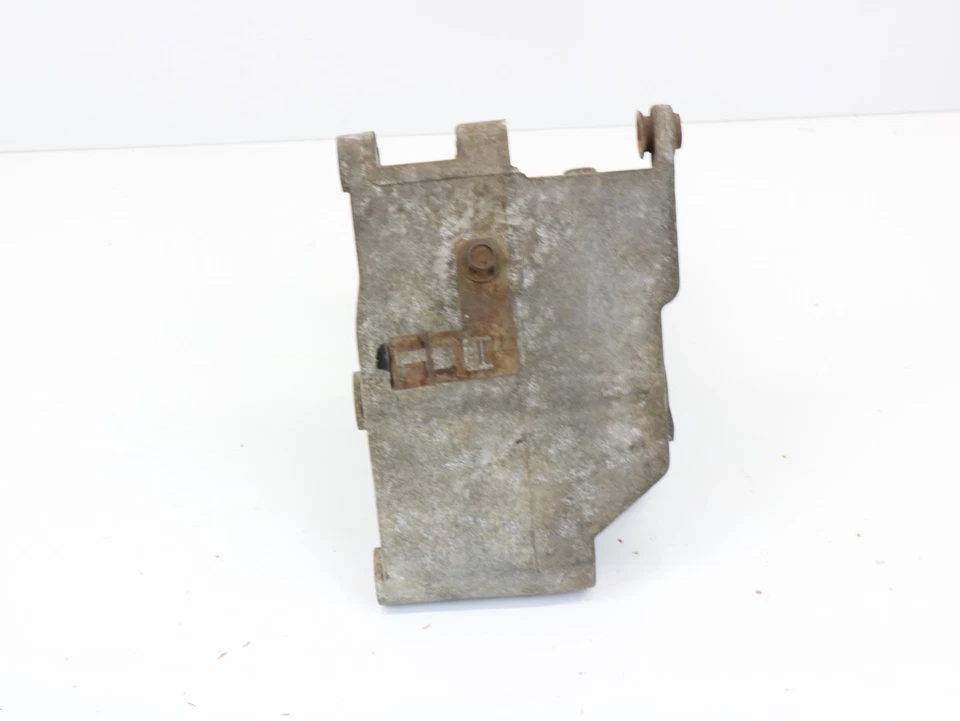 90-93 CHEVROLET G ASTRO SAFARI VAN 4.3 5.7 Alternator Bracket 10085772 10069965 - Image 4 of 4