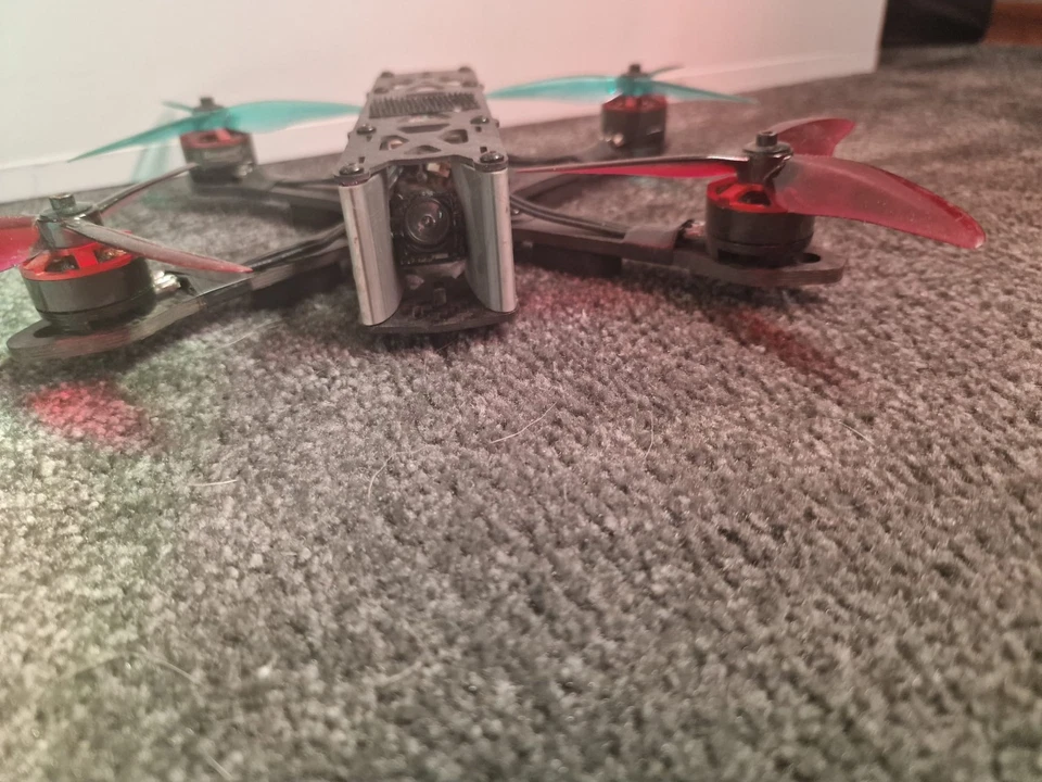 5 inch/zoll Renn Drohne, Quadcopter, Racing. Verkauft als Teilesatz mit Zubehör. - Bild 4 von 4