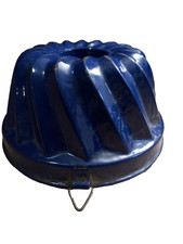 Sch&ouml;ne alte Backform, Napfkuchen, Nr. 4 Emaille, kobalt blau, vintage, Aufh&auml;nger