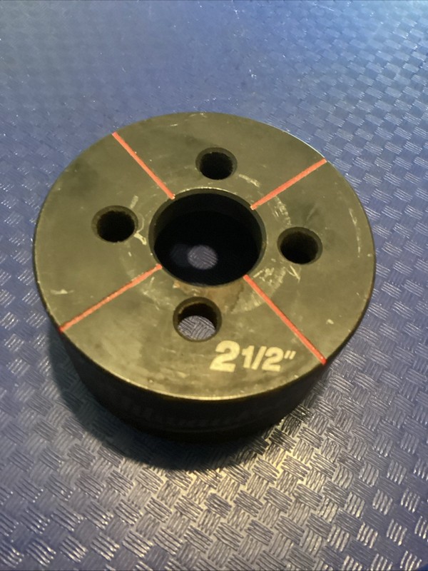 2 1/2” MILWAUKEE EXACT 2 1/2” Knockout PUNCH SET HEAVY DUTY VERSION LITTLE USAGE