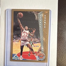 Fleer Dennis Rodman #239 Detroit Pistons 1992-93 League Leader Basketball Card