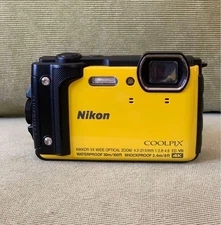 Nikon COOLPIX W300 Waterproof Digital Camera 4K (Works)