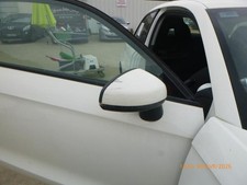Retroviseur droit (ou coque) Audi A1