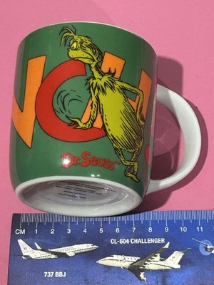 The GRINCH Coffee Mug Perfect Cond  DR Seuss/Hot Topic 2019 Lettered & Pictured