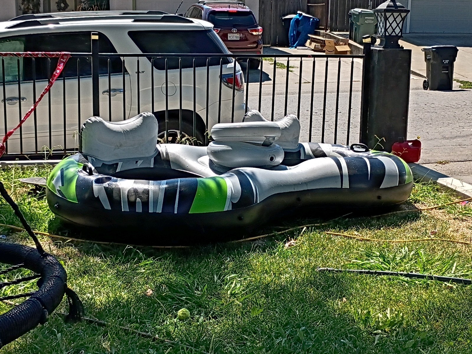 Ozark Trail Rapid Rider II Double River Float/Tube with Cooler Pool Lake 7'10.5"